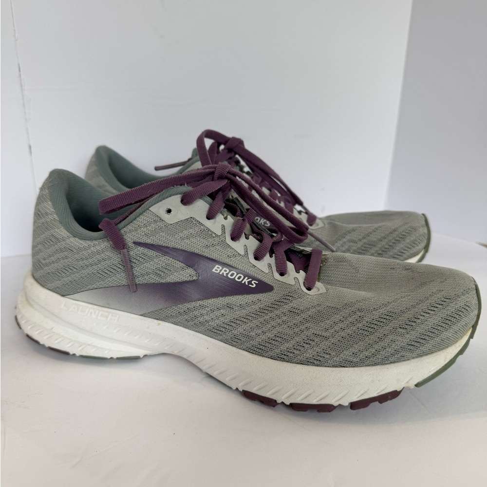 Brooks Women's Gray and Purple Running Sneakers
